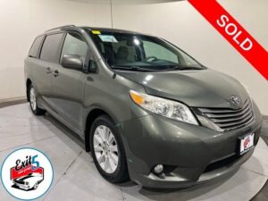 2014 Toyota Sienna XLE 7 Passenger