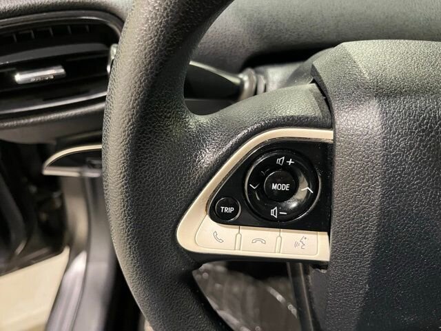 2016 Toyota Prius One Two photo 22