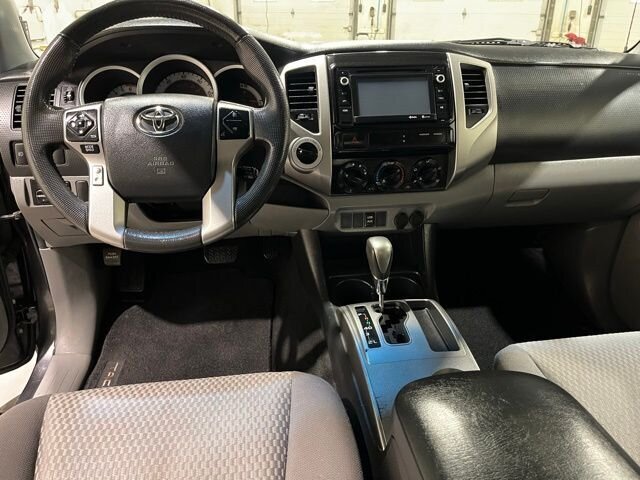 2014 Toyota Tacoma Base V6 photo 14