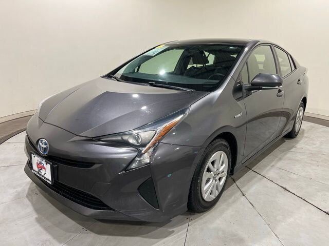 2016 Toyota Prius One Two photo 3