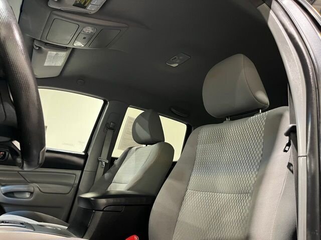 2014 Toyota Tacoma Base V6 photo 15