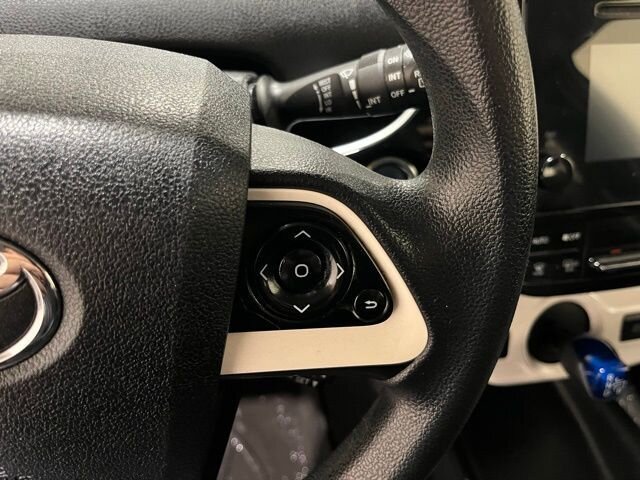 2016 Toyota Prius One Two photo 21