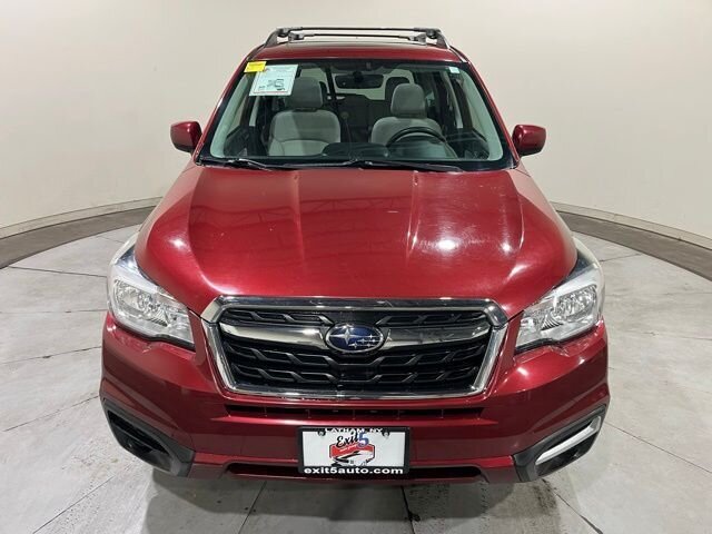 2018 Subaru Forester Premium photo 4