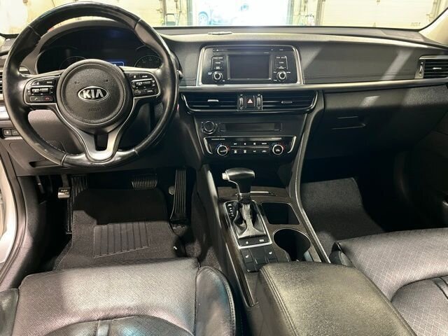 2016 Kia Optima EX photo 11