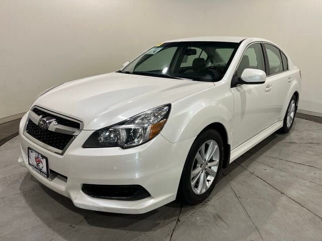 2014 Subaru Legacy 2.5i Premium photo 3