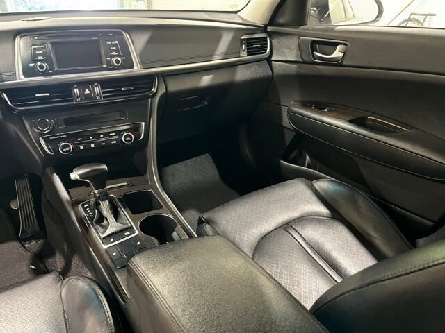 2016 Kia Optima EX photo 12