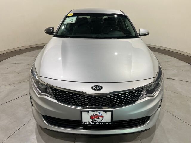2016 Kia Optima EX photo 4