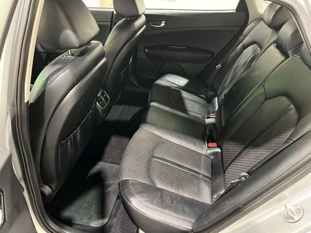 2016 Kia Optima EX photo 13