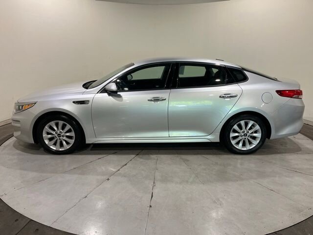 2016 Kia Optima EX photo 7