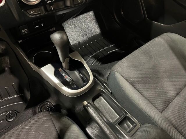 
 2016 Honda Fit EX full									