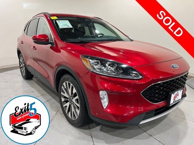 2020 Ford Escape Hybrid Titanium Hybrid w/ Apple Car Play and Navigation