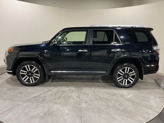 
 2015 Toyota 4Runner Limited w/ Navigation full									
