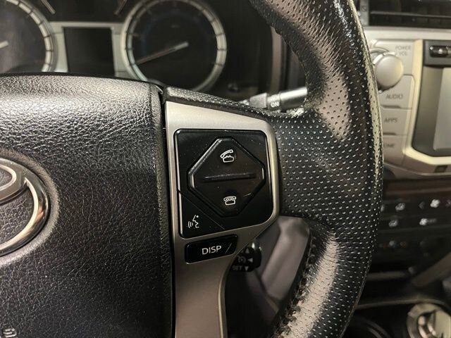 
 2015 Toyota 4Runner Limited w/ Navigation full									