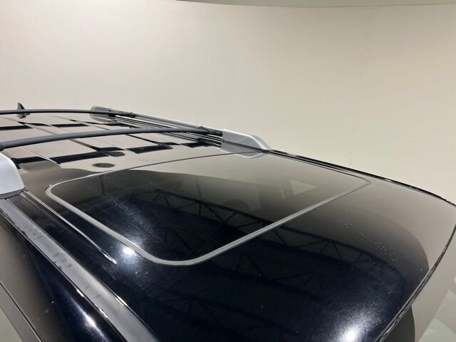 
 2015 Toyota 4Runner Limited w/ Navigation full									