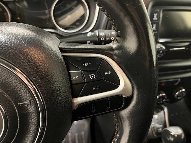 
 2018 Jeep Compass Latitude full									