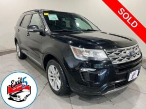 2018 Ford Explorer XLT w/ Apple Car Play and Navigation