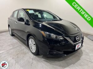 2022 Nissan LEAF S w/ Apple Car Play