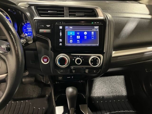 
 2016 Honda Fit EX full									