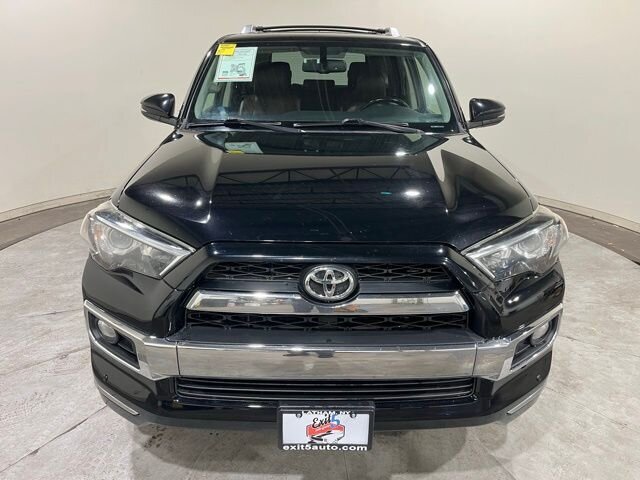 2015 Toyota 4Runner Limited photo 3