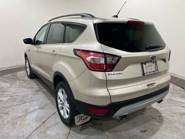 
 2018 Ford Escape SE full									