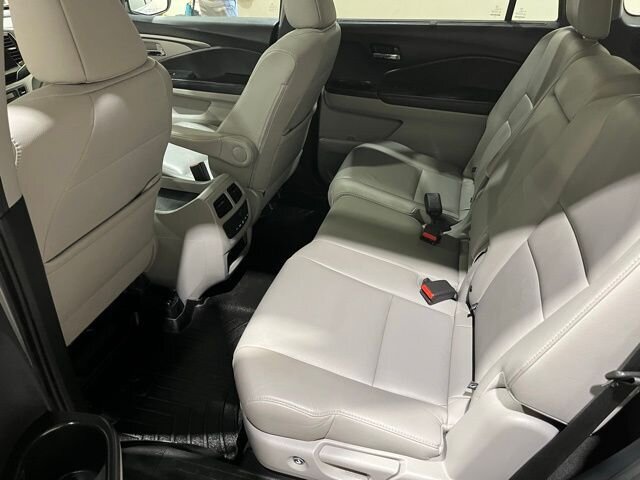 
 2019 Honda Pilot EX-L full									