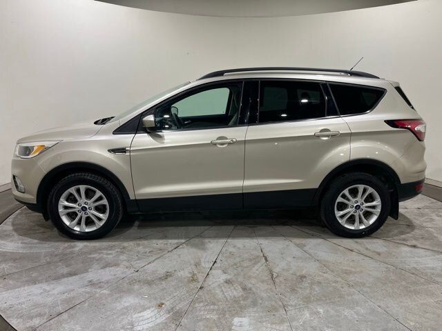 
 2018 Ford Escape SE full									