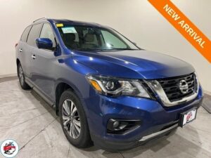 2017 Nissan Pathfinder SL