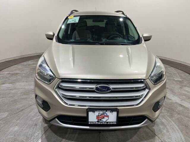 
 2018 Ford Escape SE full									