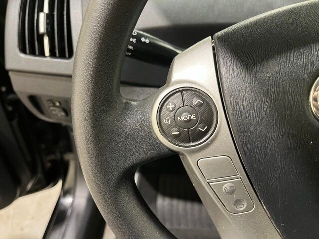 
 2015 Toyota Prius Four full									