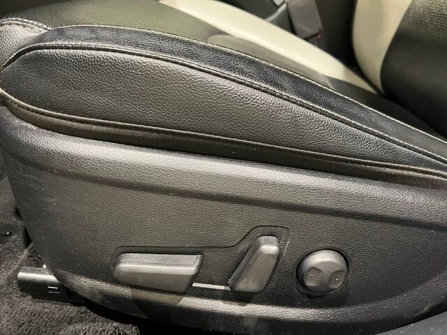 
 2019 Kia Forte EX w/ Apple Car Play full									