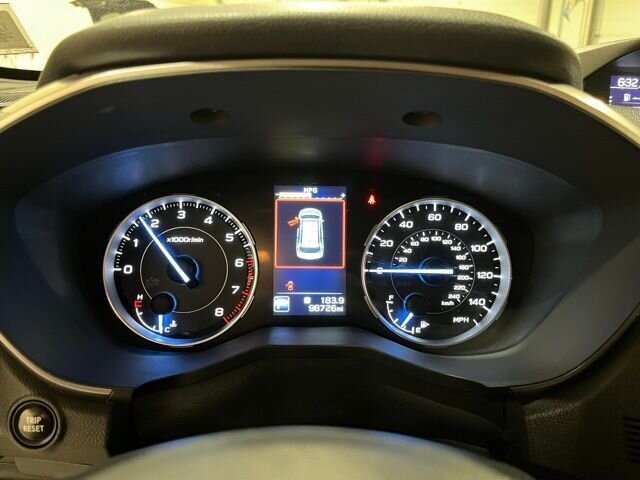 
 2019 Subaru Ascent Limited w/ Apple Car Play full									