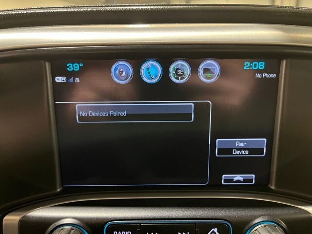 
 2017 GMC Sierra 1500 SLE w/ Navigation full									