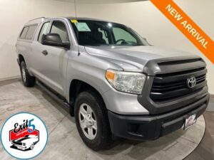 2015 Toyota Tundra SR's photo