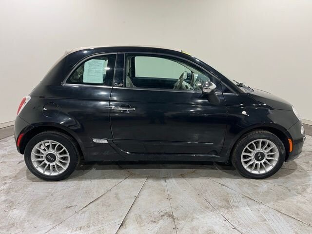
 2013 FIAT 500c Lounge full									