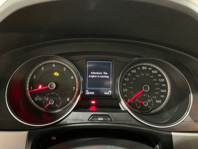 
 2019 Volkswagen Atlas 3.6L V6 SE w/Technology full									