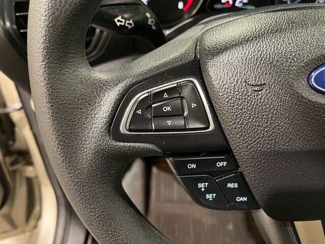 
 2018 Ford Escape SE full									