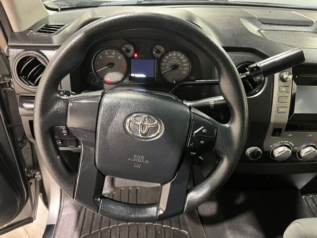 
 2015 Toyota Tundra SR full									