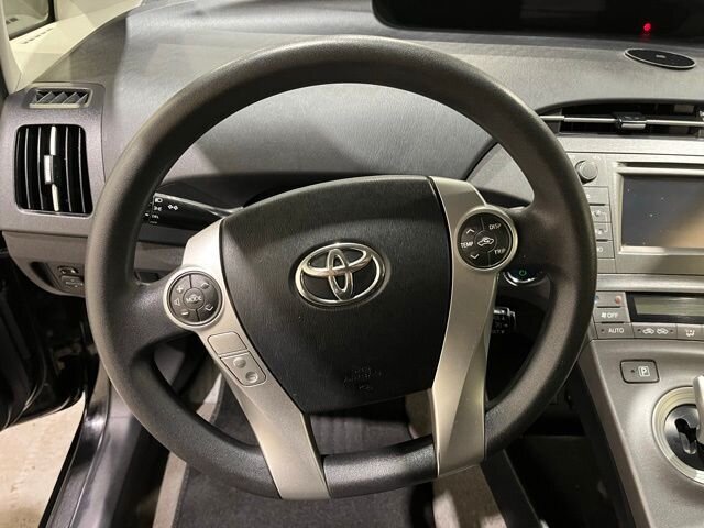 
 2015 Toyota Prius Four full									