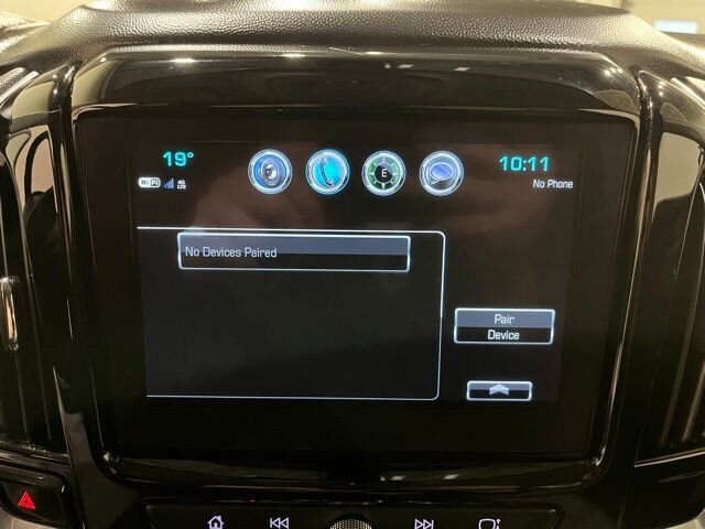 
 2019 Chevrolet Traverse LT w/ Apple Car Play full									