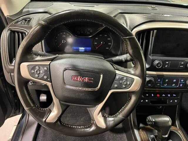 
 2019 GMC Canyon Denali w/ Apple Car Play and Navigation full									