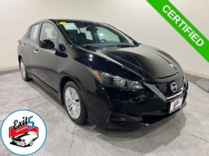2022 Nissan LEAF S w/ Apple Car Play