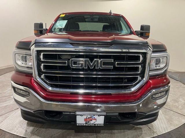 
 2017 GMC Sierra 1500 SLE w/ Navigation full									