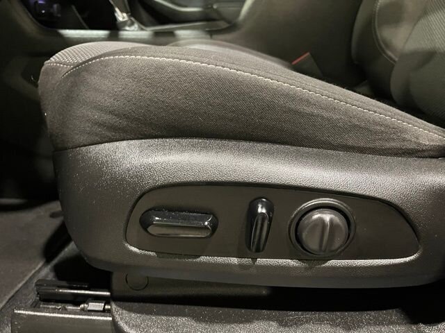 
 2019 Chevrolet Traverse LT w/ Apple Car Play full									