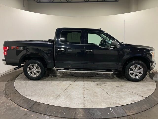 
 2020 Ford F-150 XLT w/ Apple Car Play and Navigation full									