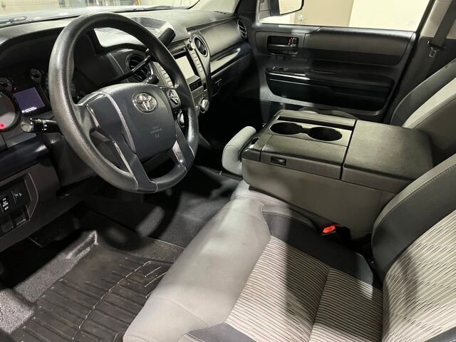 
 2015 Toyota Tundra SR full									