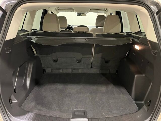 
 2018 Ford Escape SE full									