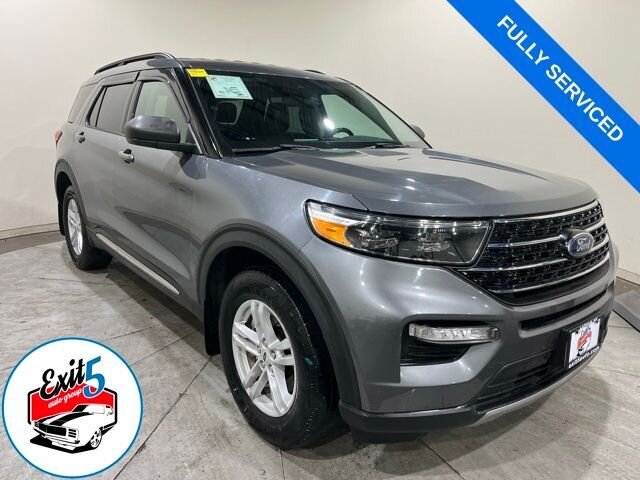 2021 Ford Explorer XLT w/ Apple Car Play