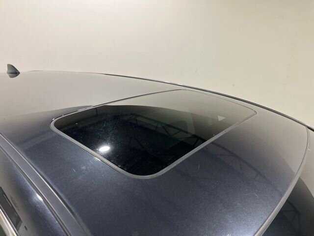 
 2019 Honda CR-V EX w/ Apple Car Play full									