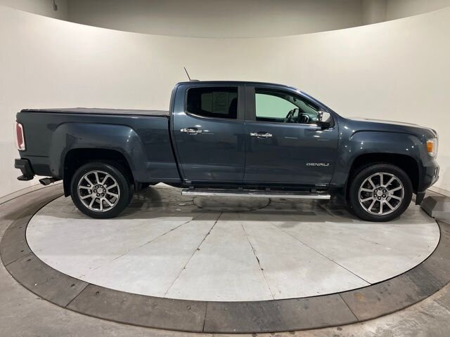 
 2019 GMC Canyon Denali w/ Apple Car Play and Navigation full									