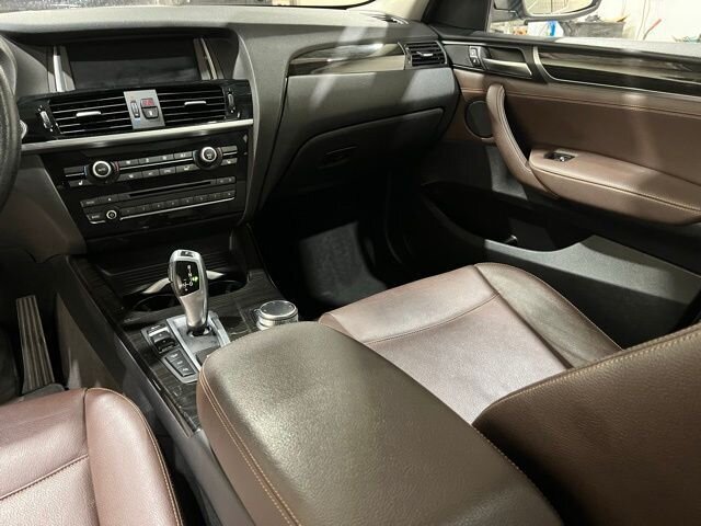 
 2017 BMW X3 xDrive28i full									